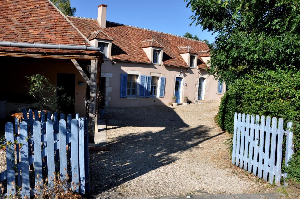 Hotel Le Vieux Saule Saints-en-Puisaye Exteriér fotografie